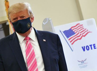 Президент США досрочно проголосовал на президентских выборах во Флориде