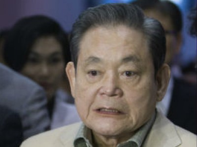 Умер глава компании Samsung Ли Гон Хи