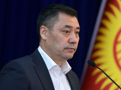 И.о. президента Киргизии намерен сложить полномочия, чтобы участвовать в выборах