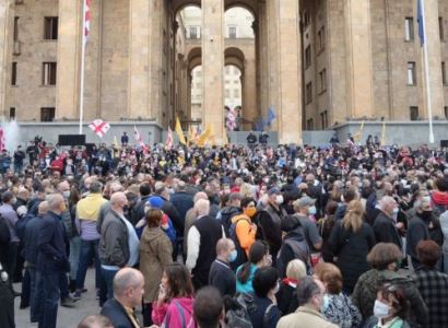 Грузинская оппозиция протестует в центре Тбилиси, требуя признать выборы недействительными