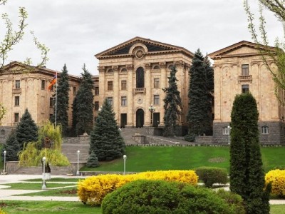 Armenia legislature to convene special session Monday at 5pm