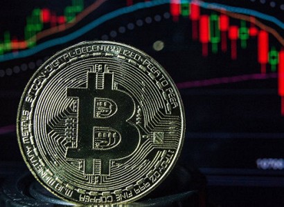 Цена биткоина слегка растет