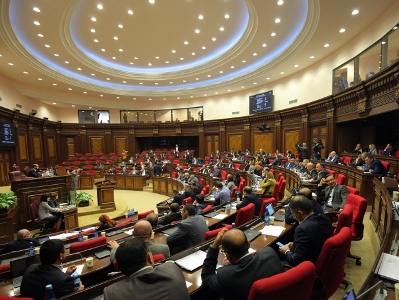 Парламент Армении в первом чтении одобрил ряд законодательных инициатив