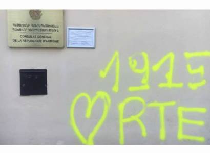 Turks vandalize building of Consulate General of Armenia in Lyon