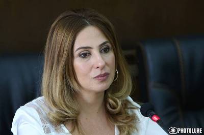 «Հրապարակ». «Ֆեյքերի ՊՈԱԿ»-ի ձեռագիրը
