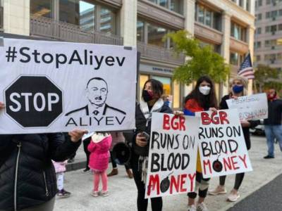 В США армяне организовали акцию протеста перед зданием лоббистской компании BGR