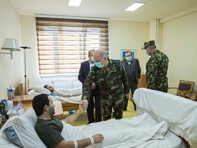 Armenia National Security Service deputy director visits wounded servicemen of Border Guard Troops
