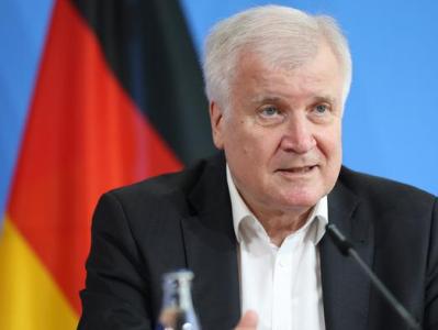 Глава МВД ФРГ заявил, что в Германии может в любой момент произойти исламистская атака