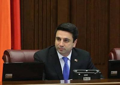 Newspaper: Armenia ruling bloc MPs leave for Moscow on urgent visit