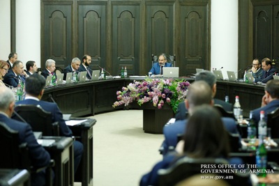 «Ժողովուրդ». Պարգեւատրումների թեման` կրկին ակտուալ. ինչ անեն ստորին օղակի աշխատողները