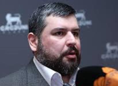 Հայեր, գոնե հիմա իրար միս մի կերեք, դավաճանն իր կեղտոտ գործն արեց, թռավ. Վրթանեսյան