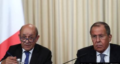 Главы МИД РФ и Франции обсудили карабахское урегулирование