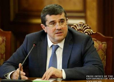 «Հրապարակ». ՊԲ հրամանատարը ապտակե՞լ է Արայիկ Հարությունյանին