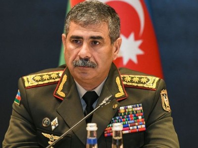 Azerbaijan MOD, commander of Russian peacekeeping forces discuss peacekeepers' mission in Nagorno-Karabakh