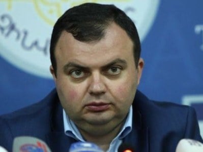 Ваграм Погосян прокомментировал сведения об инциденте между Анной Акопян и генералом