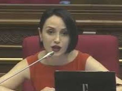 Եթե «Իմ Քայլ»-ը հենց այս պահին անհապաղ գործուն քայլեր չի ձեռնարկում, ես վայր եմ դնում իմ մանդատը. Լուսինե Բադալյան