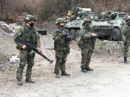 Another 475 displaced persons return to Stepanakert, accompanied by Russia peacekeepers