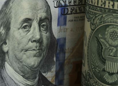Bloomberg: Доллару предсказали обвал