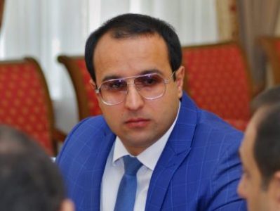 Տեղեկությունների համաձայն՝ Հայկ Սարգսյանն ու ընկերը ծեծելով սպանել են Աժ նախագահի աթոռին նստած ցուցարարին. Mediaport
