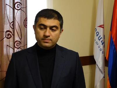 Լենա Նազարյանը ստում է, նոյեմբերի 10-ին եղել եմ Կառավարության շենքում՝ ժողովրդին հանդարտեցնելու համար. Մանուկյան