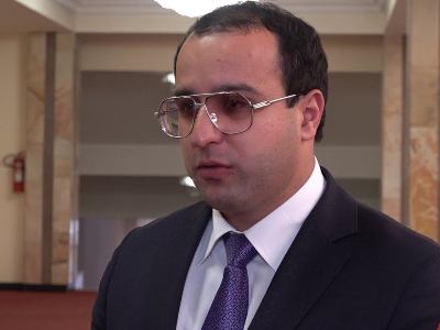 «Медиа адвокат»: Депутат от фракции «Мой шаг» Айк Саргсян неуважительно повел себя в отношении журналистов