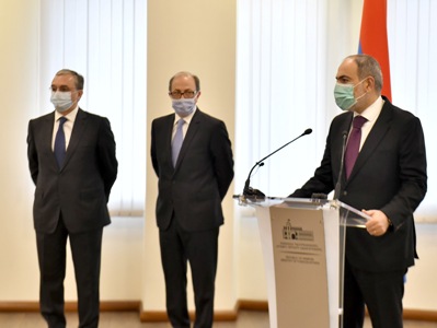 Премьер-министр представил сотрудникам МИД Армении нового министра