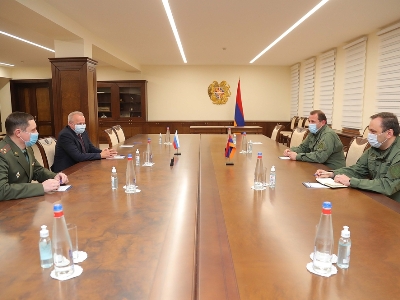 Armenia MOD, Russia Ambassador discuss course and effectiveness of Russian peacekeeping mission