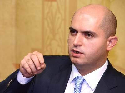Կարող ենք ոտքի կանգնելու շանս ունենալ, որի առաջին ու հանգուցային քայլը գործող դավադիր խունտայի հեռացումն է. Աշոտյան