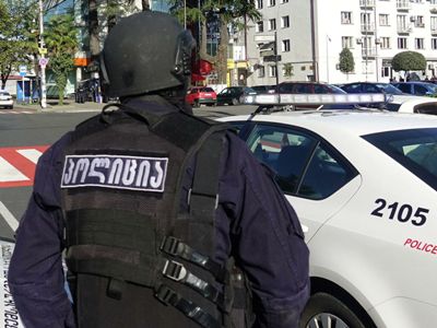 В Тбилиси преступник в маске ограбил экспресс-филиал «Банка Грузии»
