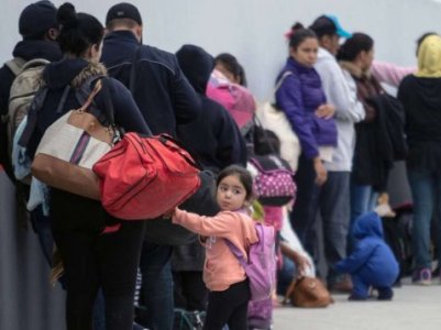 Британия и Франция подписали соглашение по сокращению числа нелегальных мигрантов