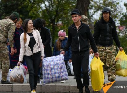 Еще 850 беженцев вернулись в Степанакерт из Армении