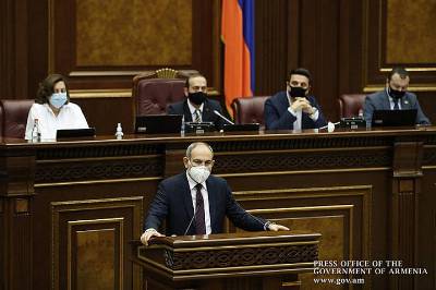 «Հրապարակ». Փաշինյանը վախենում է սեփական թիմից, որ իմպիչմենթ կհայտնեն