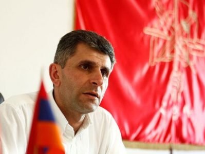 Կարծում եմ՝ նախագահ Արայիկ Հարությունյանը պետք է փակագծերը բացի. Դավիթ Իշխանյան