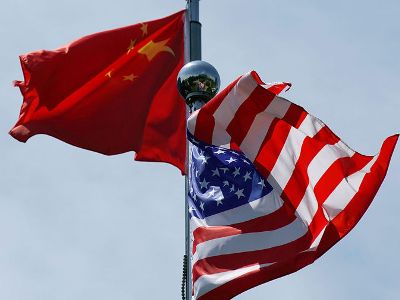 Китай вводит ограничения на поездки в Гонконг некоторых чиновников США