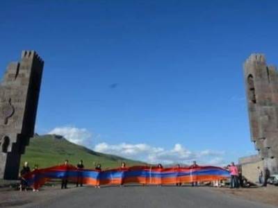 Երկրի սրբապիղծ ղեկավարությունը, հատկապես նիկոլ փաշինյանը իրավունք չունեն ոտք դնել սյունյաց հողի վրա. Սուրիկ Խաչատրյան
