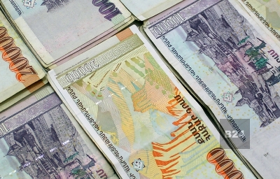 «Հրապարակ»․ Մոտ 50 մլն դրամ պարգեւավճար է տրվել Էկոնոմիկայի նախարարության աշխատակազմին