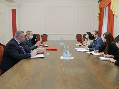 Վահե Էնֆիաջյանը Հայաստանում ԿԽՄԿ-ի պատվիրակության ղեկավարի հետ քննարկել է գերիների հարցը