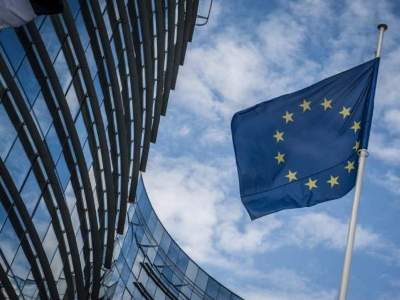 ЕС планирует потратить сотни миллионов евро на помощь беженцам в Турции