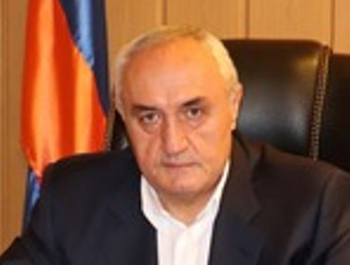 Արարատի նորանշանակ մարզպետը իրեն օգնական նշանակել իր մտերիմ ընկերոջ որդուն, ով անցնում է քրեական գործով