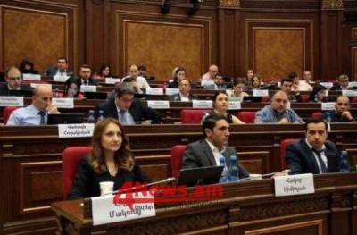 «Իրատես». Իմքայլականներն ընդունում են՝ մանդատը Փաշինյանն է նվիրել