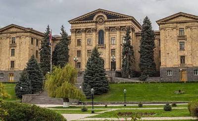 «Հրապարակ»․ Զինծառայողներին ու նրանց ընտանիքներին տրվող փոխհատուցումները «կքերեն» ժողովրդից