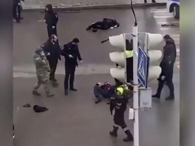 Появилась видеозапись с места вооруженного нападения на сотрудников ППС в Грозном