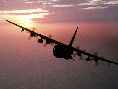 Два турецких самолета доставили в Ливию груз с военной техникой