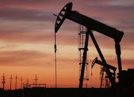 Нефть дорожает на данных о снижении ее запасов в США
