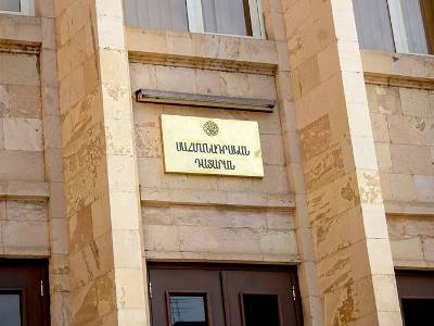 Armenia Constitutional Court President receives Russia Ambassador