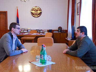 Artsakh president and Armenia minister discuss help to Karabakh people