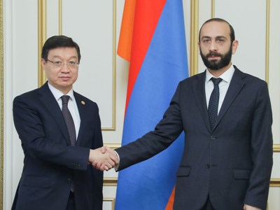 Mirzoyan: Partner countries of Armenia and Azerbaijan must make efforts to resolve issue of return of captives