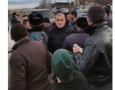 «Բոմժեր էին, որոնց «Իմ քայլը» փող էր բաժանել». Վազգեն Մանուկյանը՝ իրենց ճանապարհը փակած քաղաքացիների մասին