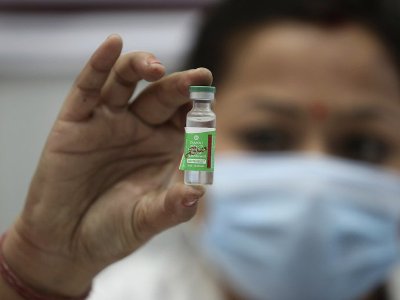 India starts supplying COVID-19 vaccine to neighboring countries