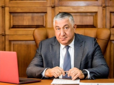 Երևանում թալանել են գործարար Խաչատուր Սուքիասյանի ընտանիքին պատկանող «Հայէկոնոմբանկ»-ի Աջափնյակի մասնաճյուղը